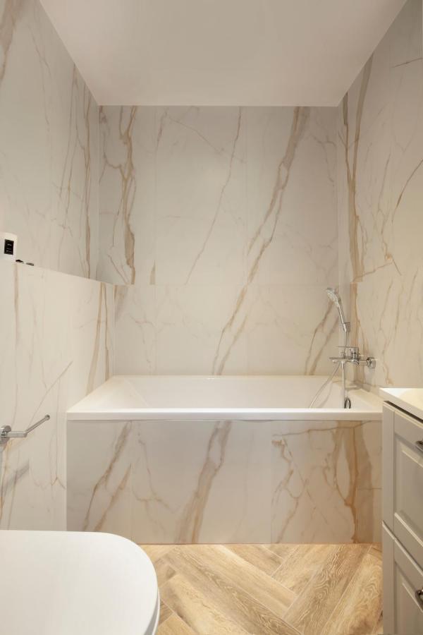 Elite Apartments Old Town Center Premium กดัญสก์ ภายนอก รูปภาพ